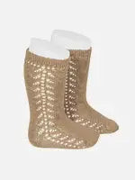 Kniekous met opengewerkte zijkant CAMEL