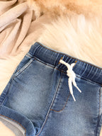 SHORT | Levi