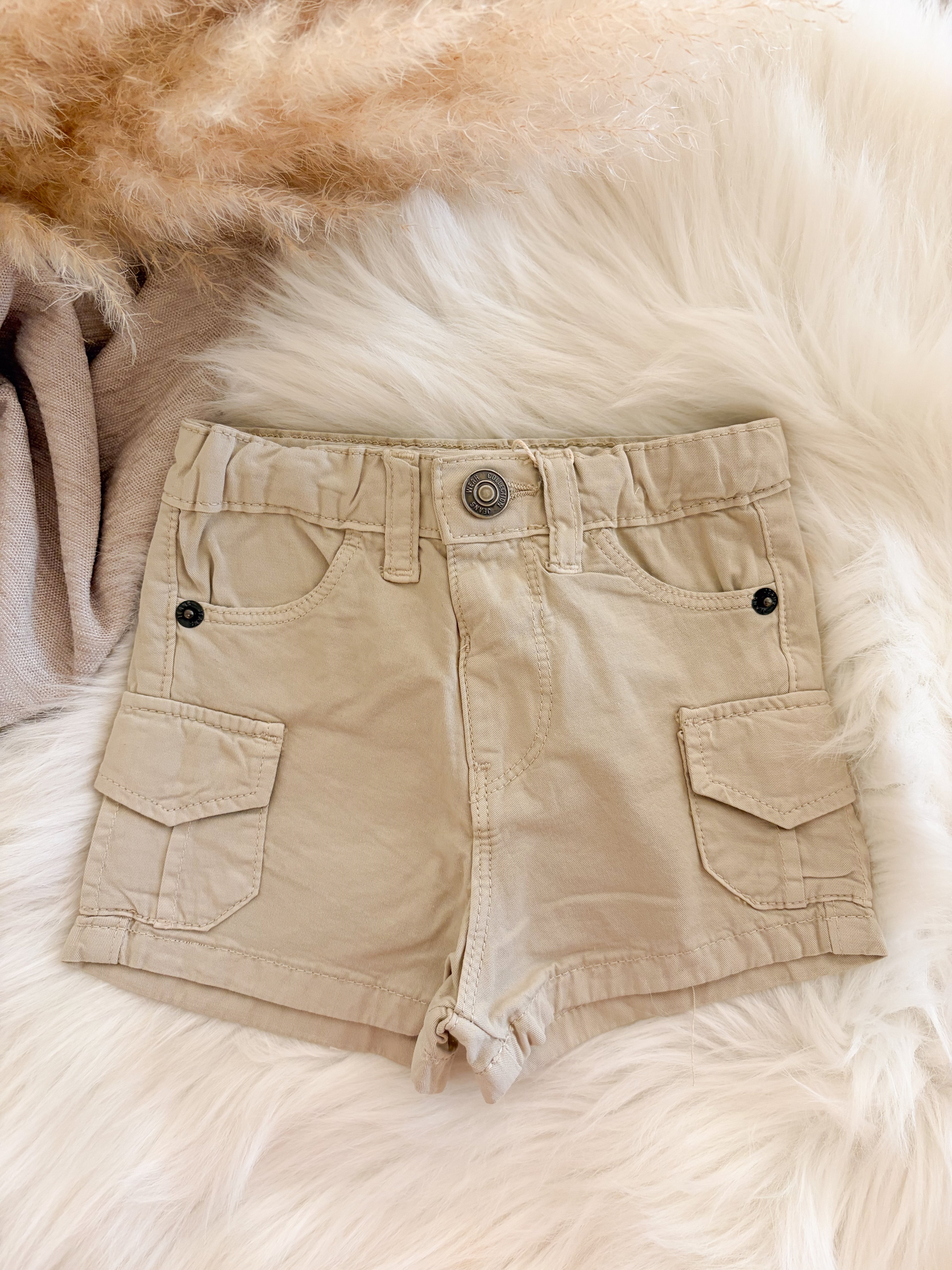 SHORT | Mees zand
