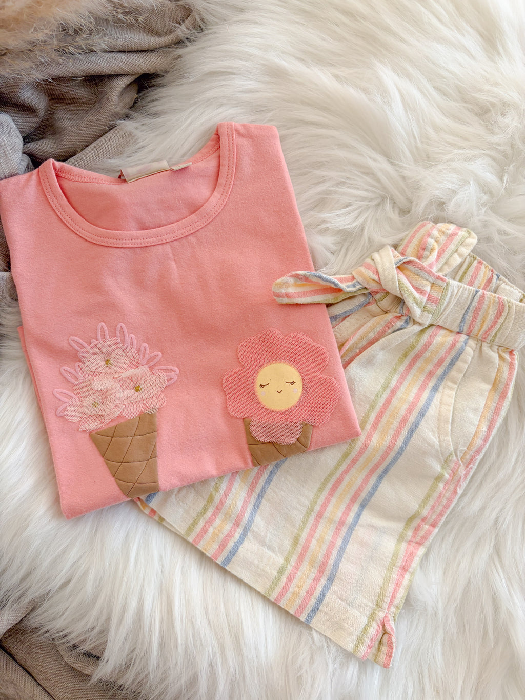 T-SHIRT | Neline roze