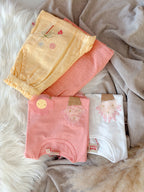 SHORT | Nora geel