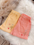 SHORT | Nora geel