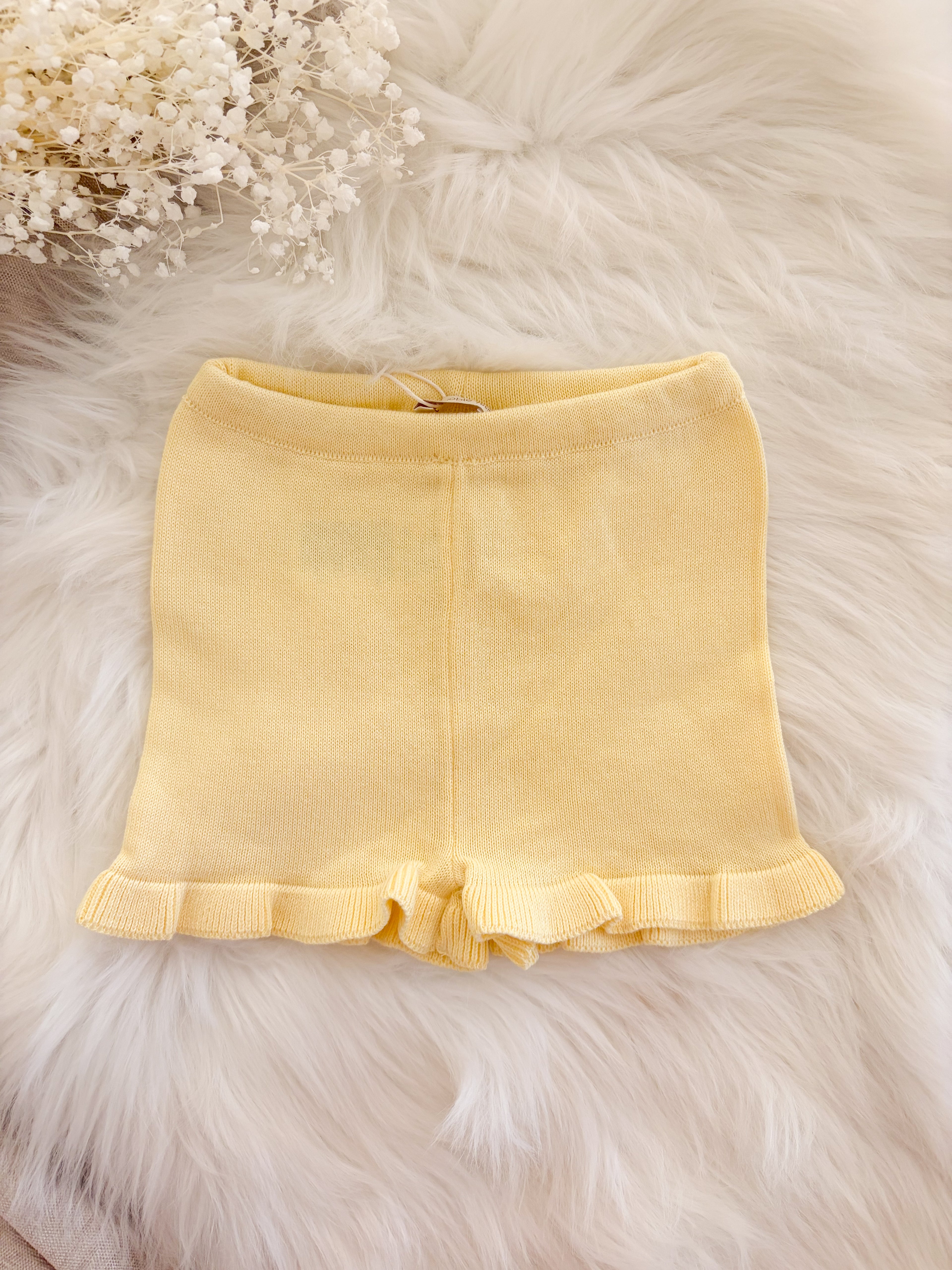 SHORT | Marieke geel
