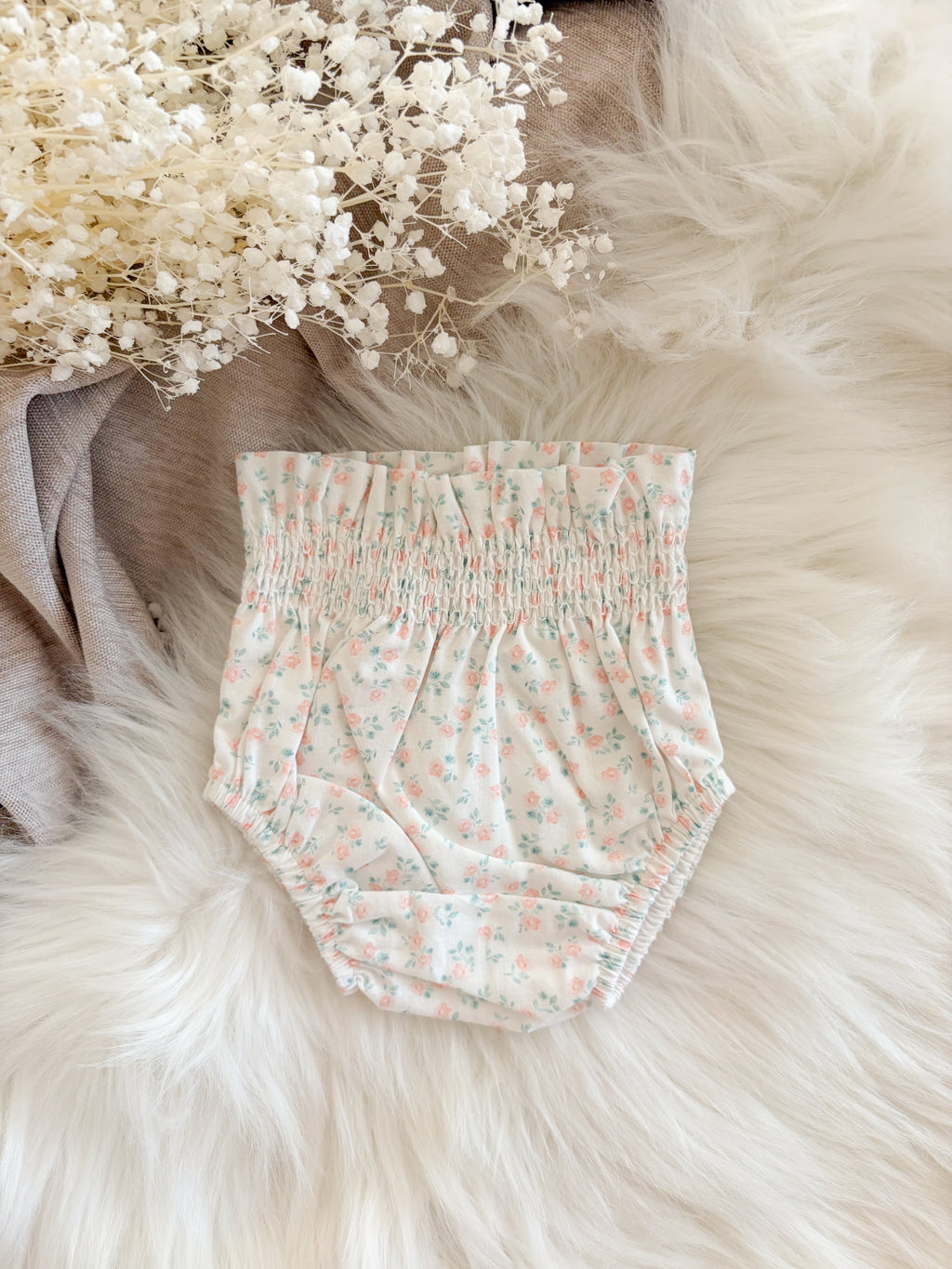 SHORT | Linde roze