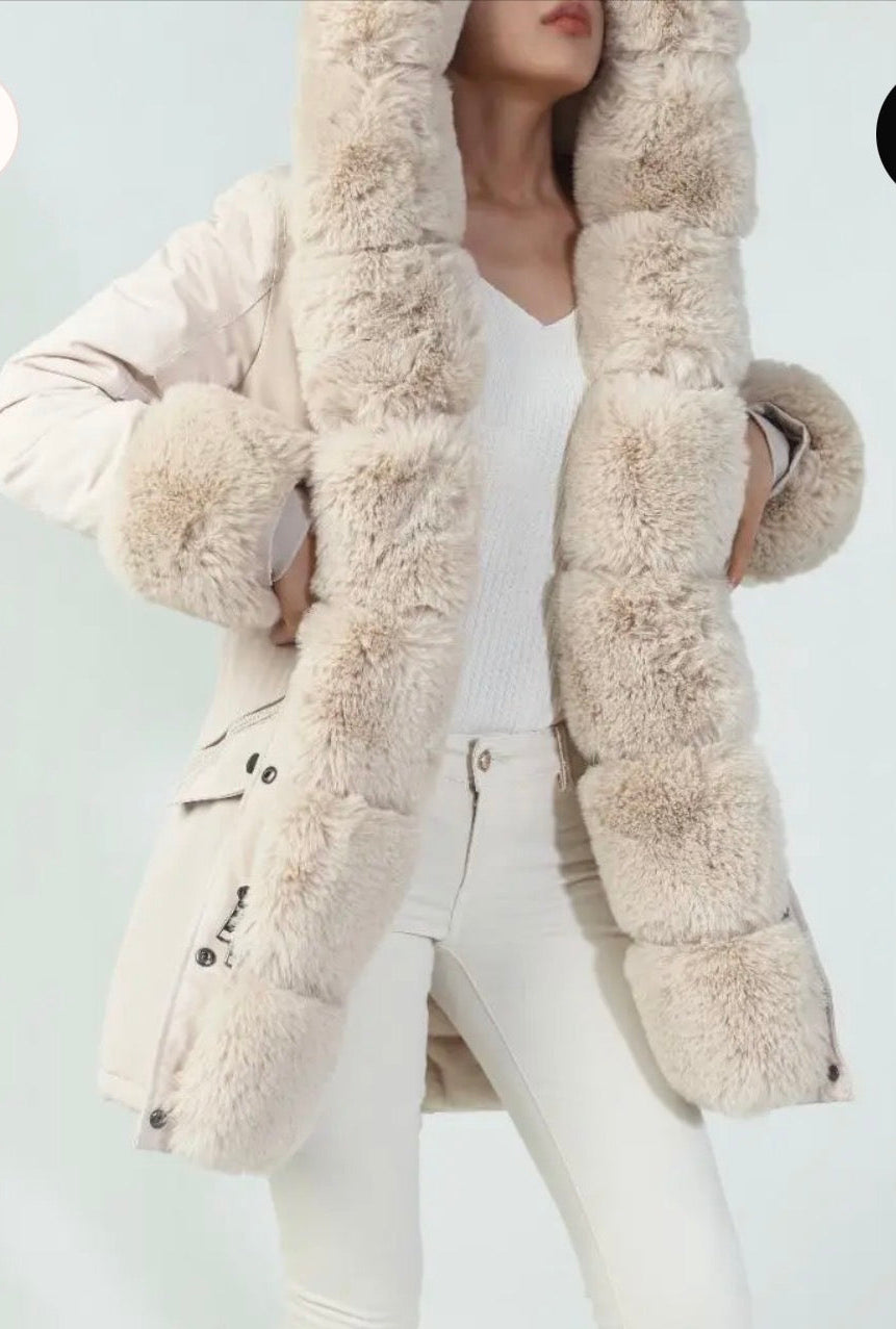 PRE-ORDER | Mama-jas met Faux Fur