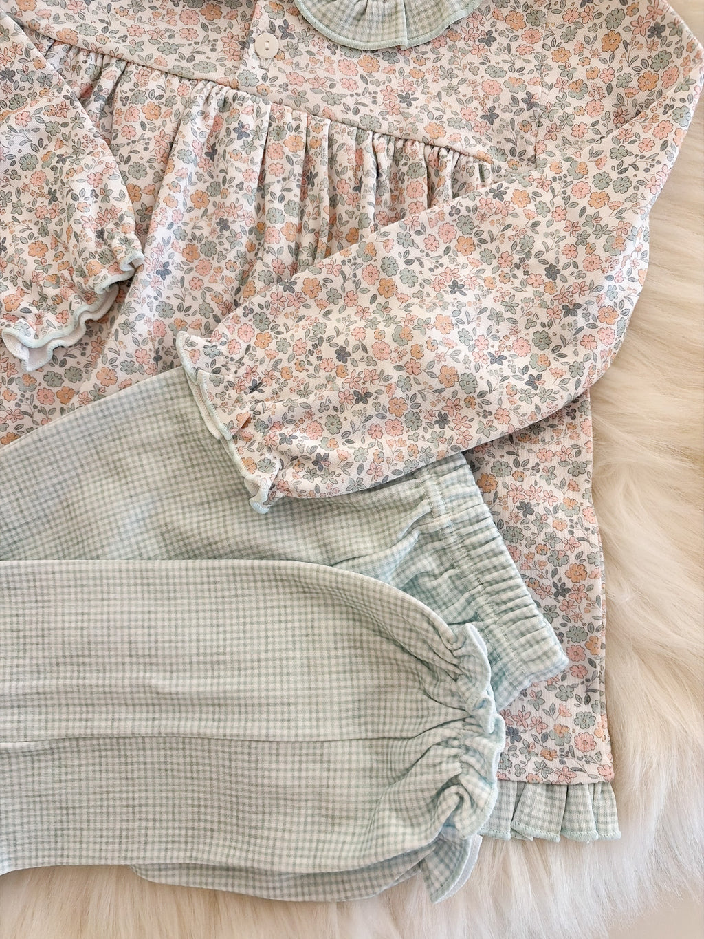SET | Quirina