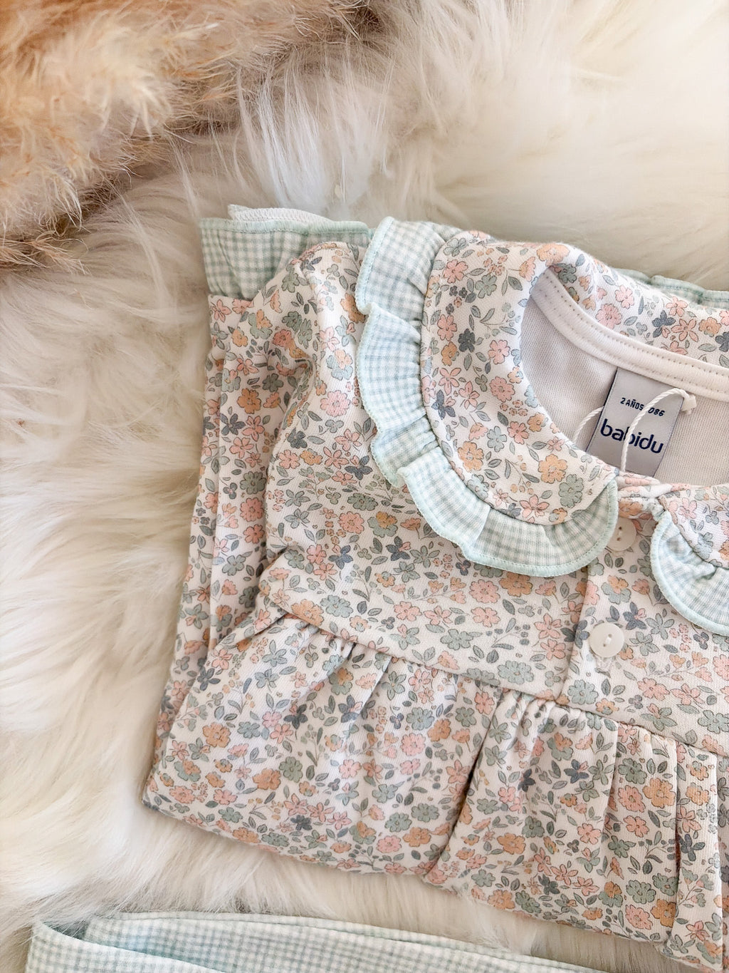 SET | Quirina