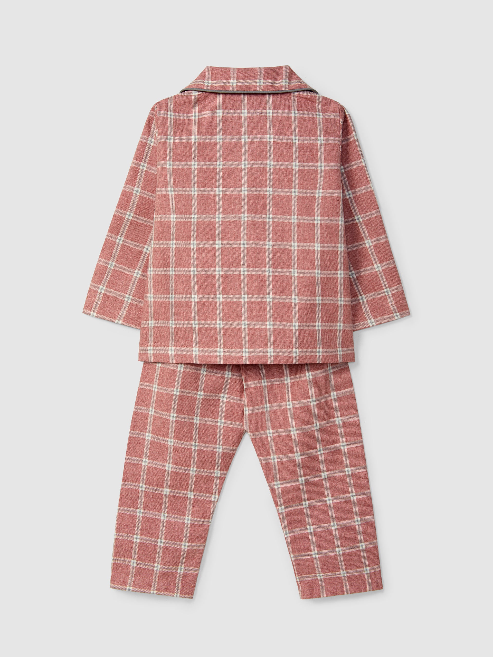 PYJAMA | Yvan