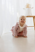 Babyphine – Bodysuit Ella + Cardigan Froukje roze + Bloomer Inge roze