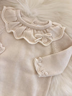 Romper Maxima creme detail
