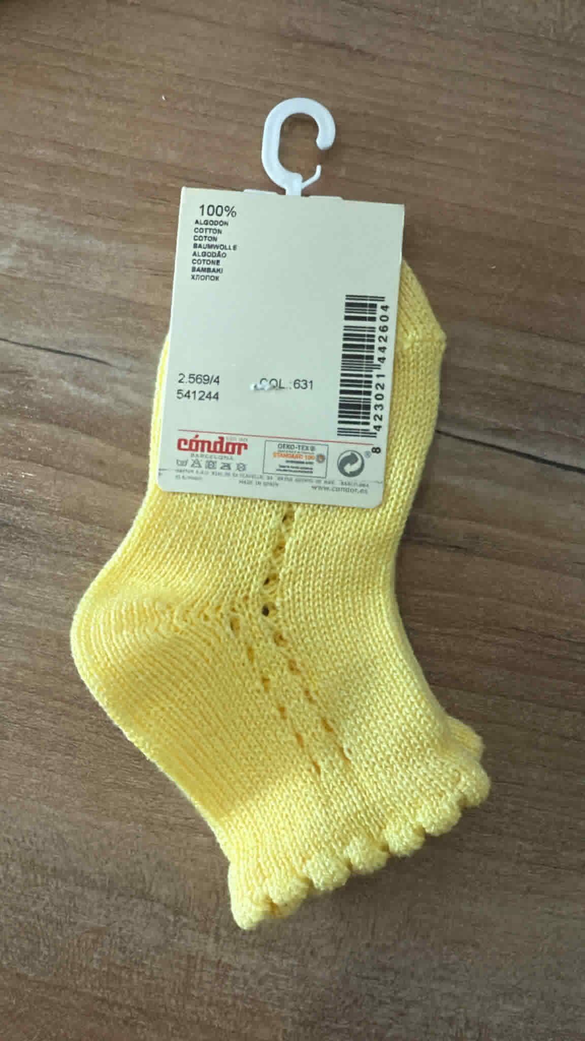 enkelsokjes met opengewerkte zijkant  geel