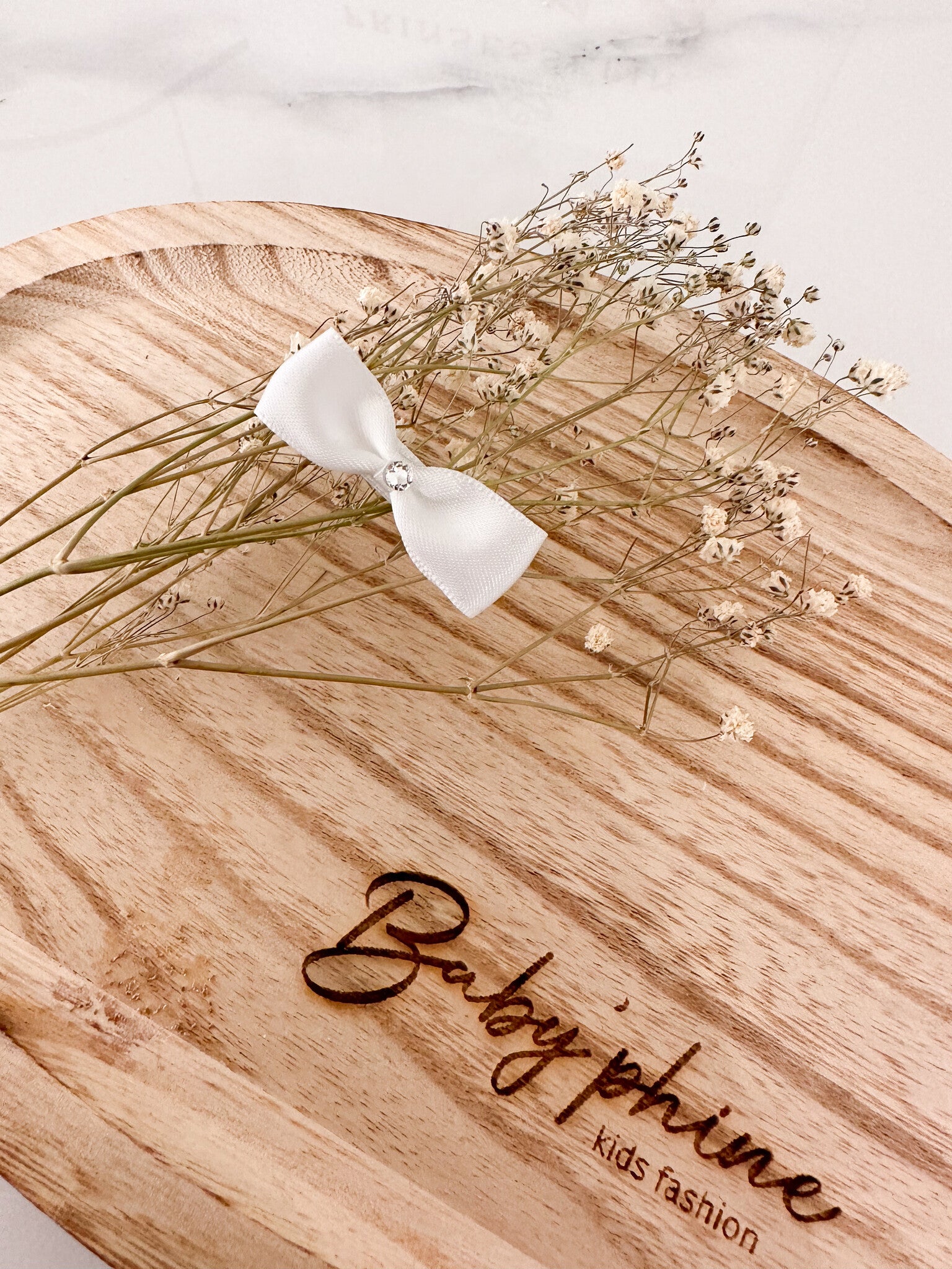 STRIK | Philippa GEBROKEN WIT